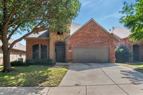 2544 Flowing Springs Drive, Fort Worth, TX 76177