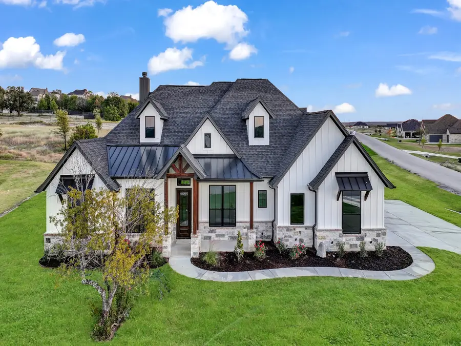 100 Oak Meadow Lane, Weatherford, TX 76085 - Image #2