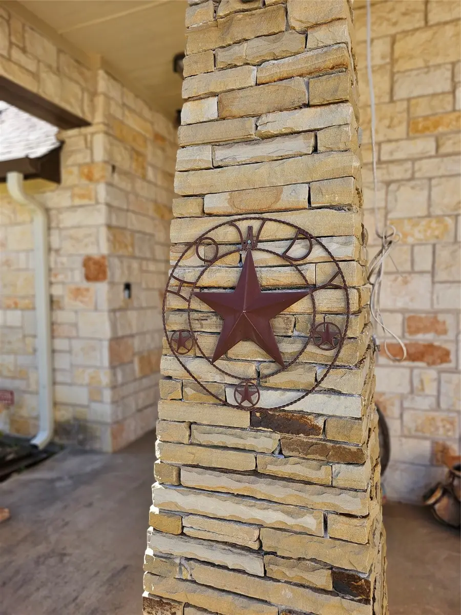 100 Rio Bravo Court, Weatherford, TX 76088 - Image #3