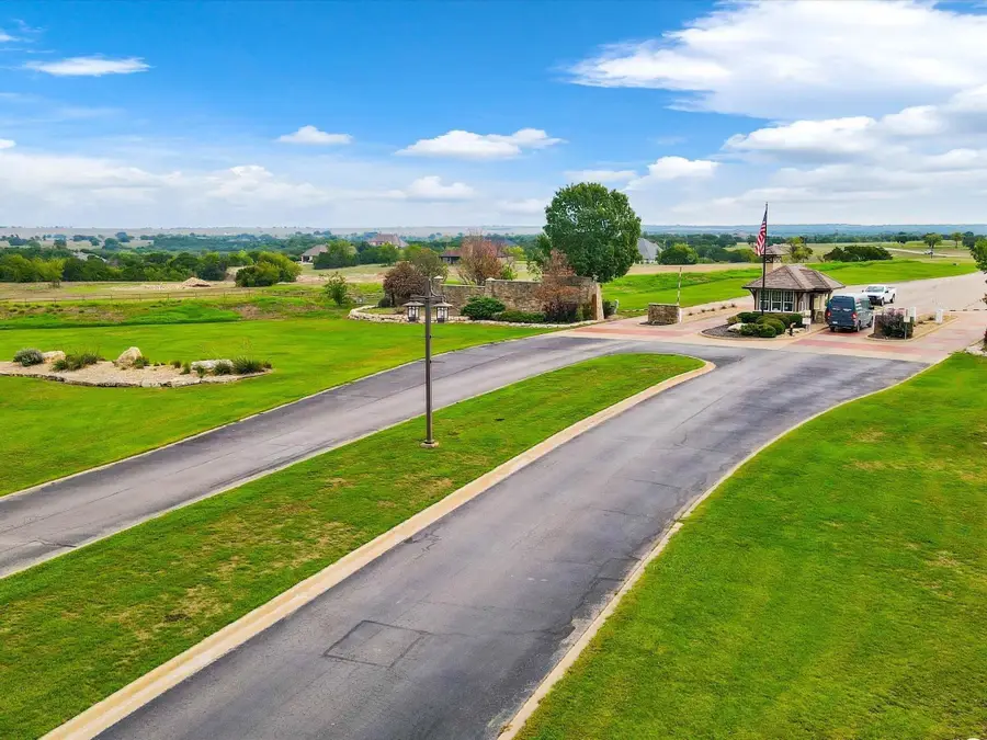 8208 Southerness Lane, Cleburne, TX 76033 - Image #3