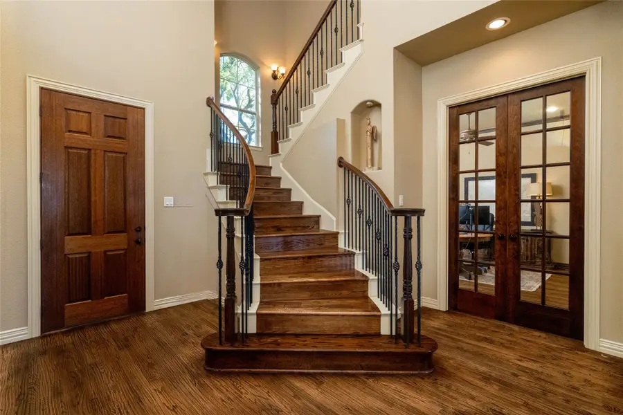 201 N Oakvista Court, Aledo, TX 76008 - Image #2