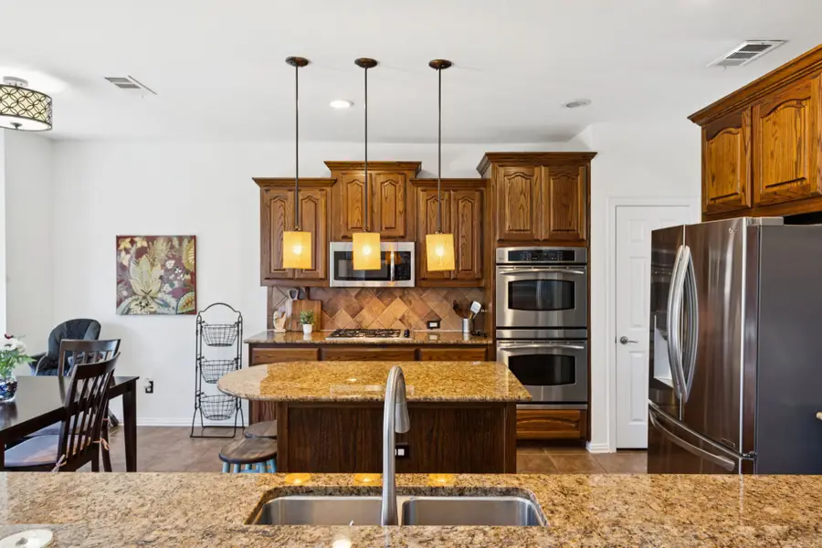 9728 Brewster Lane, Fort Worth, TX 76244 - Image #2