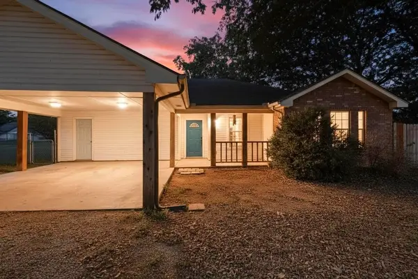 109 Pleasant Run, Reno, TX 76020