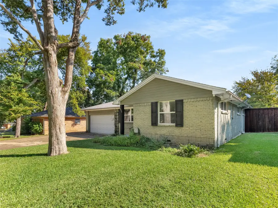 2342 Fenestra Drive, Dallas, TX 75228 - Image #2