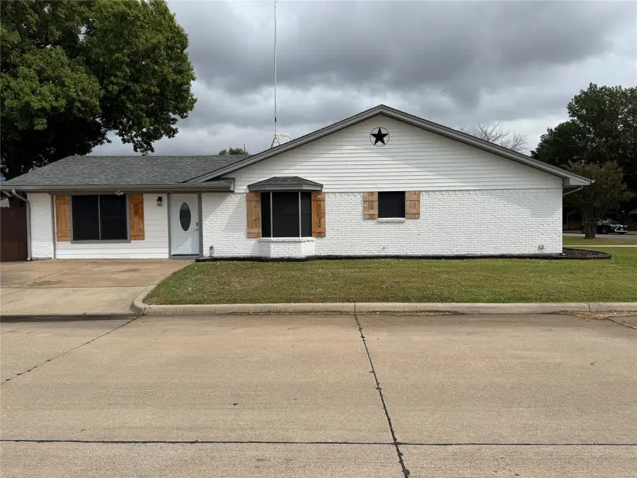 2401 Farr Street, Caddo Mills, TX 75135 - Image #2