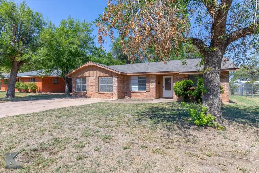 942 E North 12th Street, Abilene, TX 79601 - Image #3