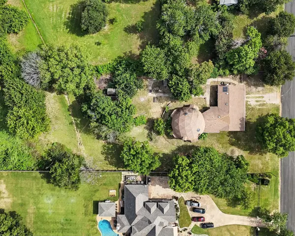 2609 Woodson Drive, Bedford, TX 76021