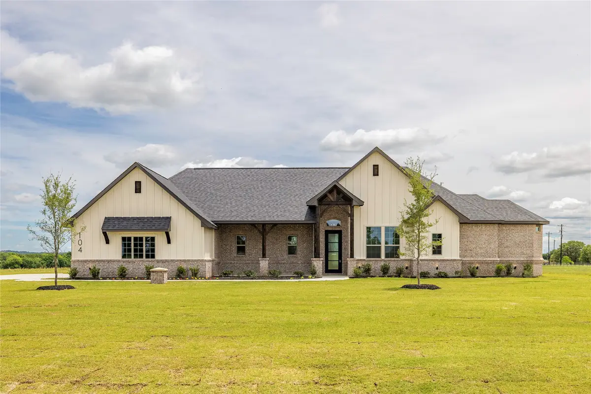 104 Prairie Winds Drive, Poolville, TX 76487 - Image #1