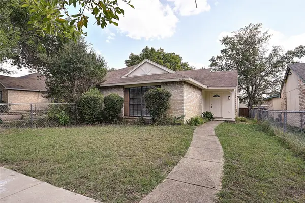 9556 Gonzales Drive, Dallas, TX 75227