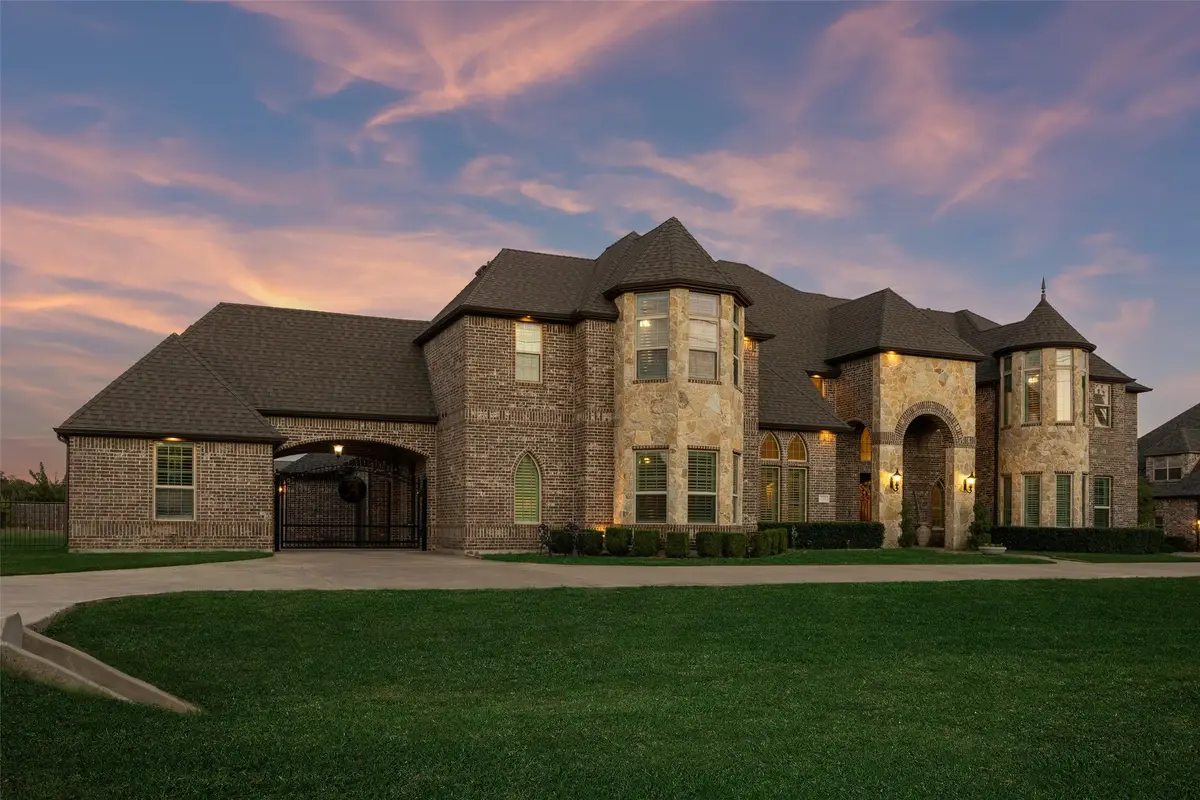 715 Simmons Road, Double Oak, TX 75077 - Image #1