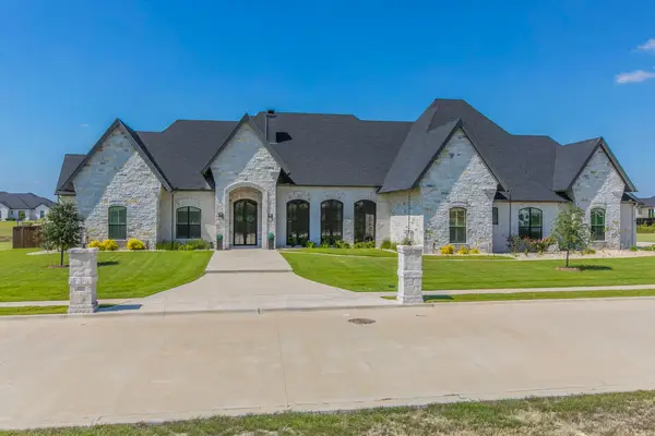 117 Iris Street, Lorena, TX 76655