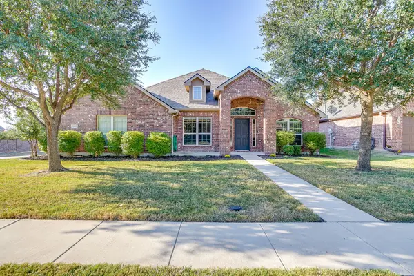 11925 Hathaway Drive, Fort Worth, TX 76108