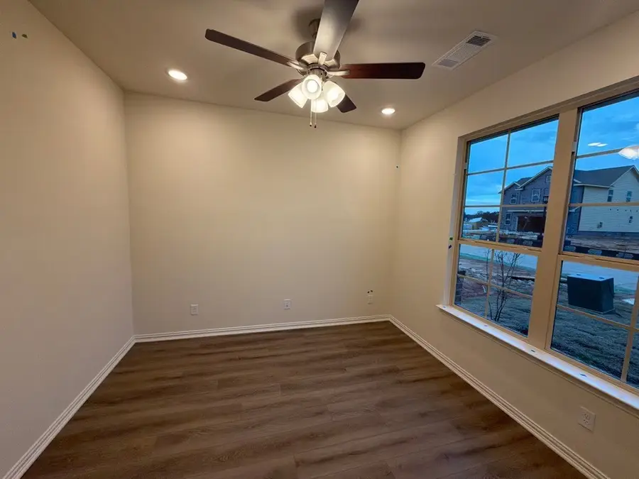 1240 Sabine River Lane, Springtown, TX 76082 - Image #3