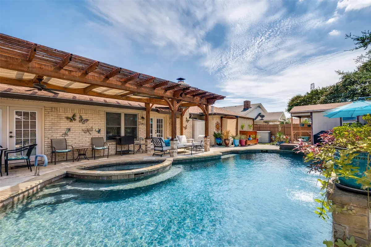 5505 Wood View Street, North Richland Hills, TX 76180 - Image #1