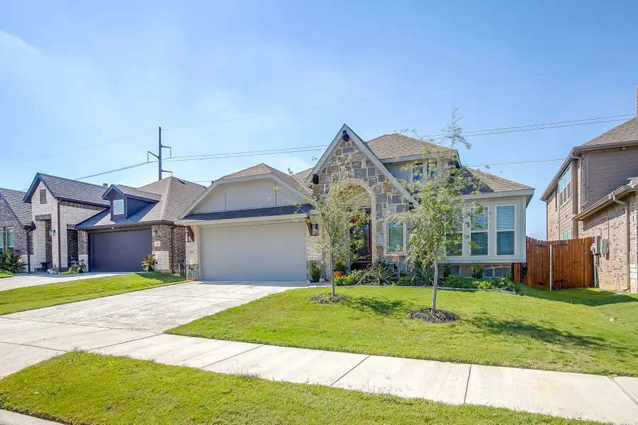 833 Godley Ranch, Godley, TX 76044 - Image #2