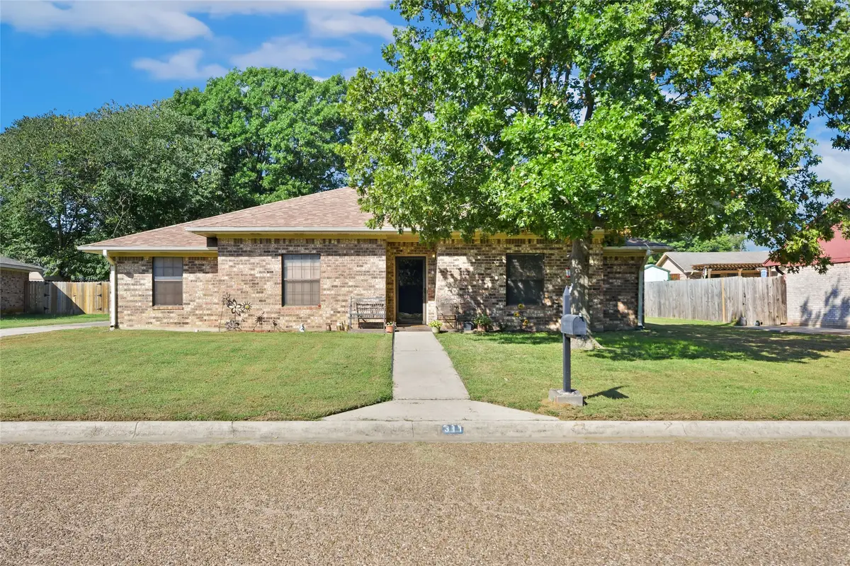 311 Wheeler Creek Court, Gainesville, TX 76240 - Image #1