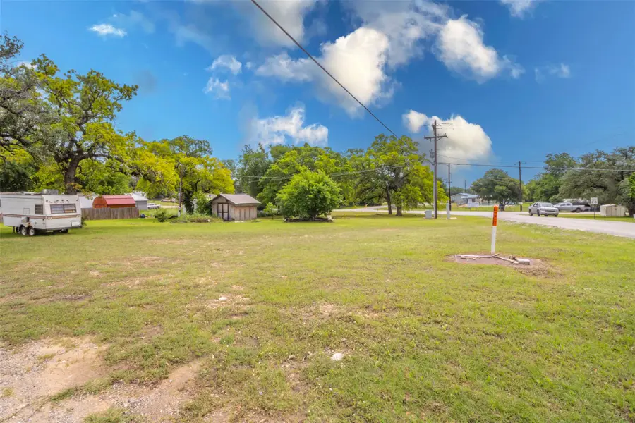 5632 Arrowhead Drive, Granbury, TX 76048 - Image #2