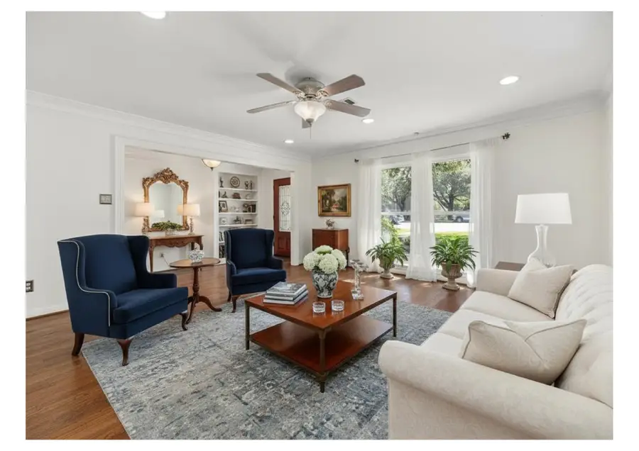 4400 Summercrest Court, Fort Worth, TX 76109 - Image #3