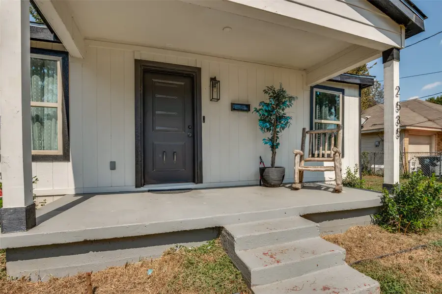 2535 Ghent Street, Dallas, TX 75215 - Image #2