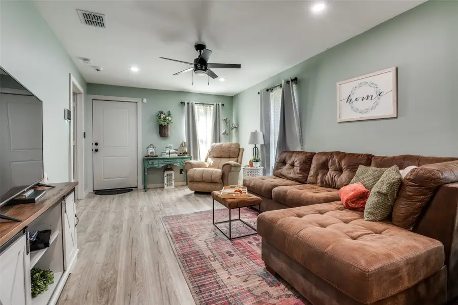 2535 Ghent Street, Dallas, TX 75215 - Image #3