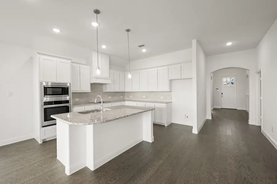 121 Grey Wolf Court, Godley, TX 76044 - Image #3