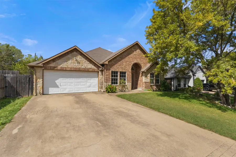 490 Lynne Drive, Rockwall, TX 75032 - Image #2