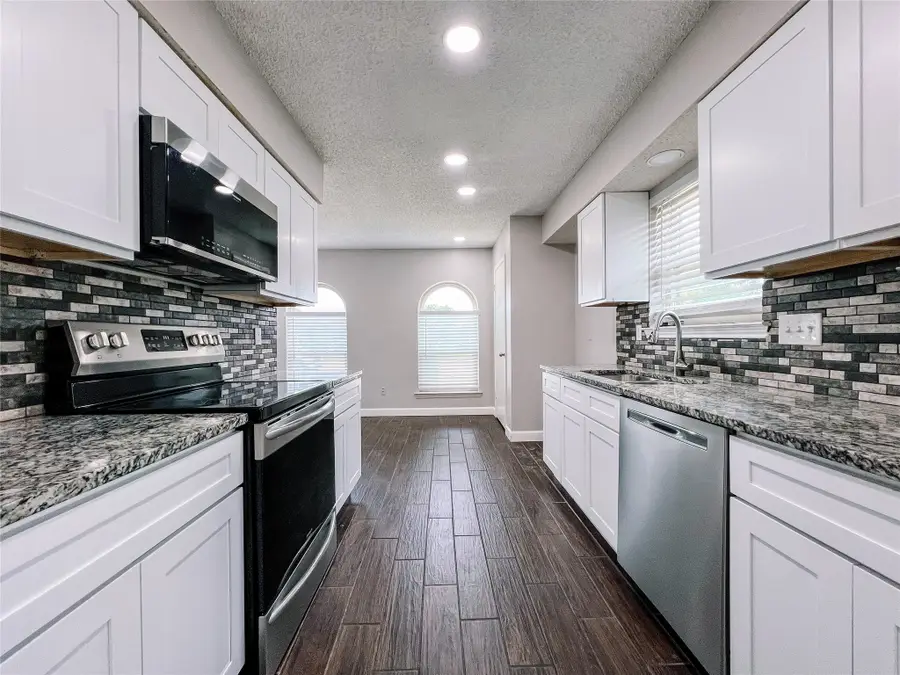 1013 Gannon Drive, Plano, TX 75025 - Image #2