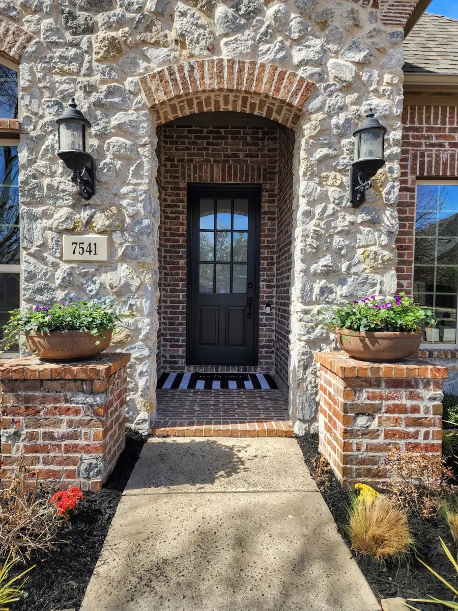 7541 Bryce Canyon Drive, Frisco, TX 75035 - Image #3