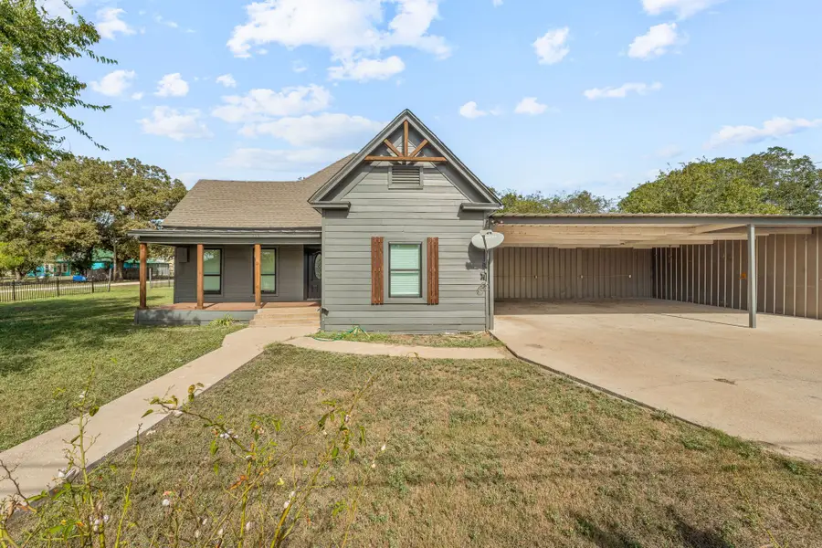 153 E Norway Street, Walnut Springs, TX 76690 - Image #3