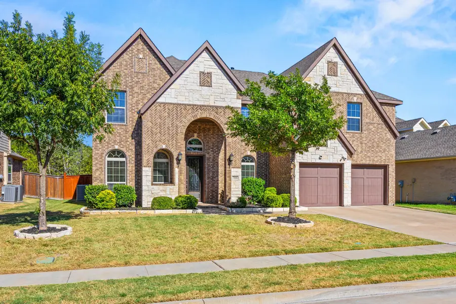 7116 Playa Imperial Lane, Grand Prairie, TX 75054 - Image #2