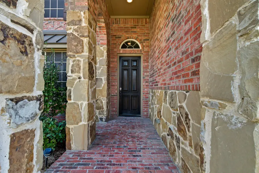 9936 Haversham Drive, Fort Worth, TX 76131 - Image #3