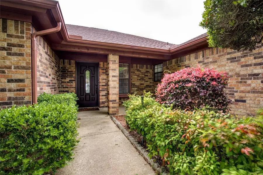 8966 Hialeah Circle S, North Richland Hills, TX 76182 - Image #2