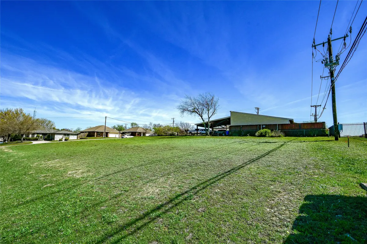 8433 Downe Drive, White Settlement, TX 76108 - Image #1