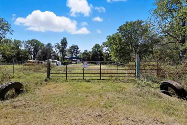 940 Brazos Rock Road, Millsap, TX 76066