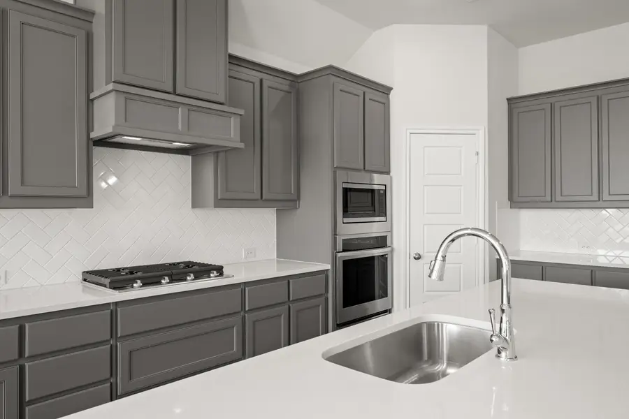 369 Paddle Boat Drive, Granbury, TX 76049 - Image #3