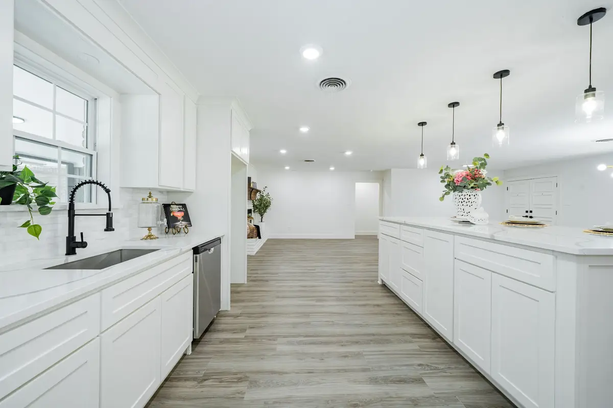 5804 Wimbleton Way, Fort Worth, TX 76133 - Image #1