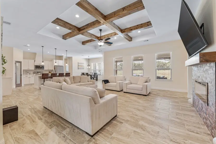 6803 Athens Drive, Weatherford, TX 76087 - Image #2