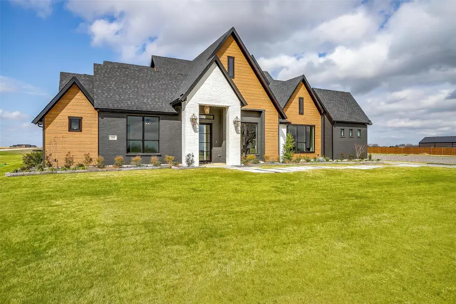 188 Ozro Road, Venus, TX 76084 - Image #2