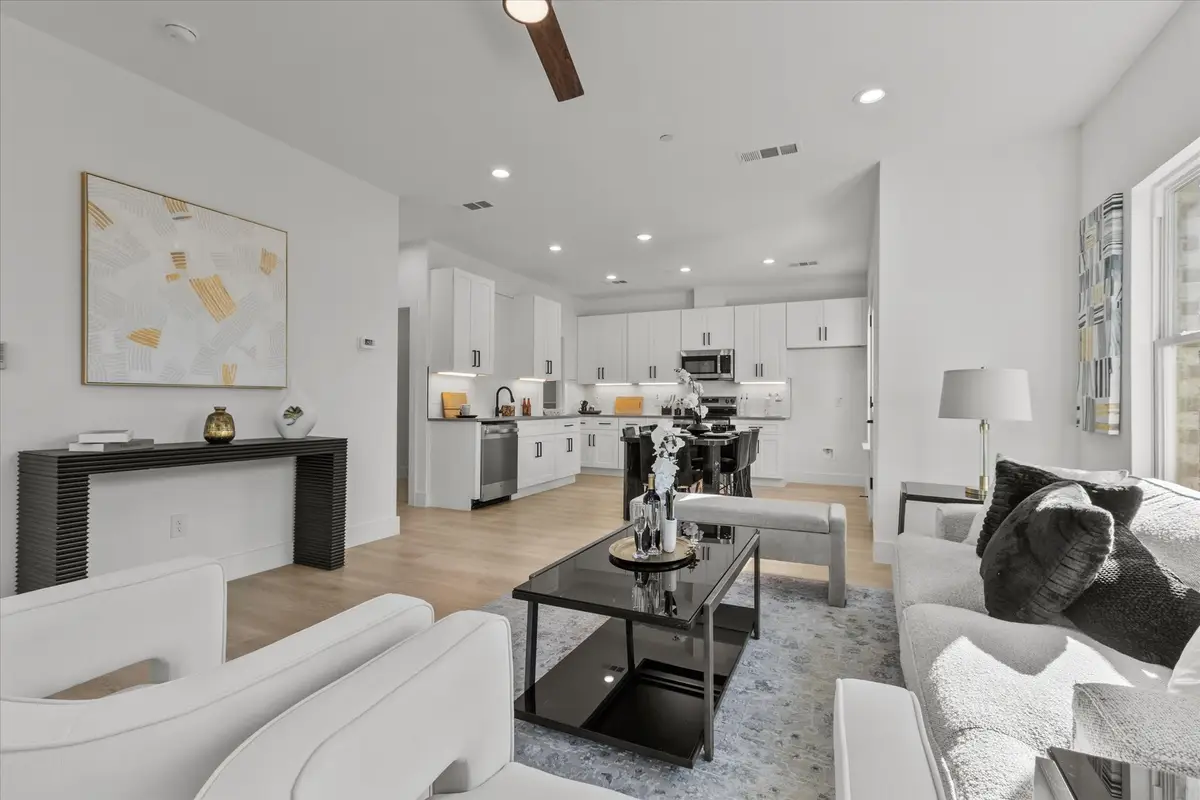 126 Homes Drive, Grand Prairie, TX 75050 - Image #1