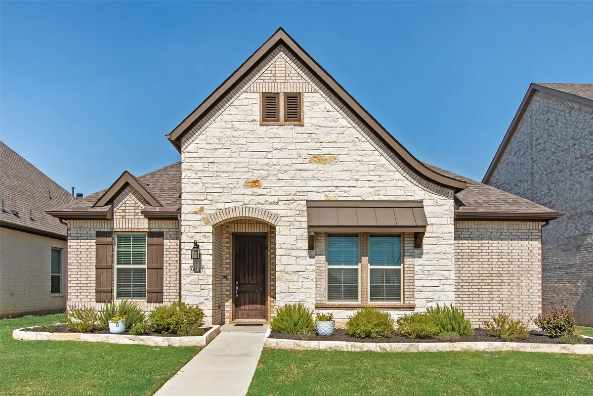 9237 Trammel Davis Road, Fort Worth, TX 76118 - Image #1