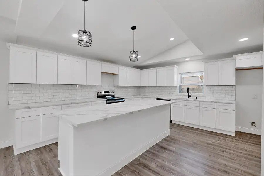 2412 Northshore Drive, Carrollton, TX 75006 - Image #3