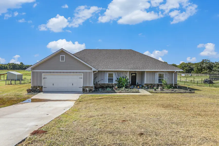 555 Advance Road, Weatherford, TX 76088 - Image #2