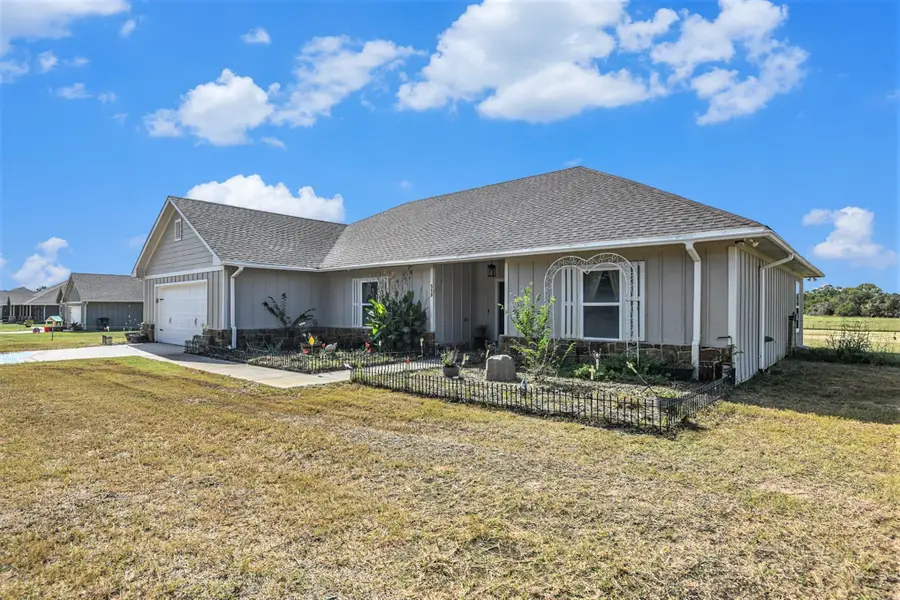 555 Advance Road, Weatherford, TX 76088 - Image #3