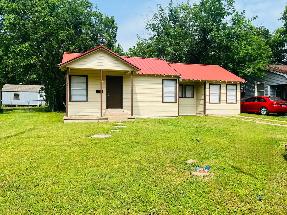 606 Warren Street, Terrell, TX 75160 - Image #1