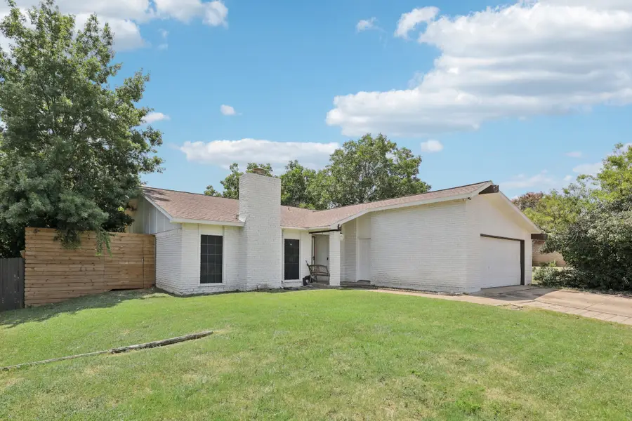 3828 Walnut Drive, Bedford, TX 76021 - Image #3