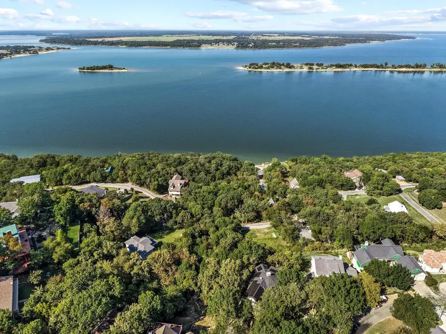 210 Walnut Lane, Pottsboro, TX 75076 - Image #3