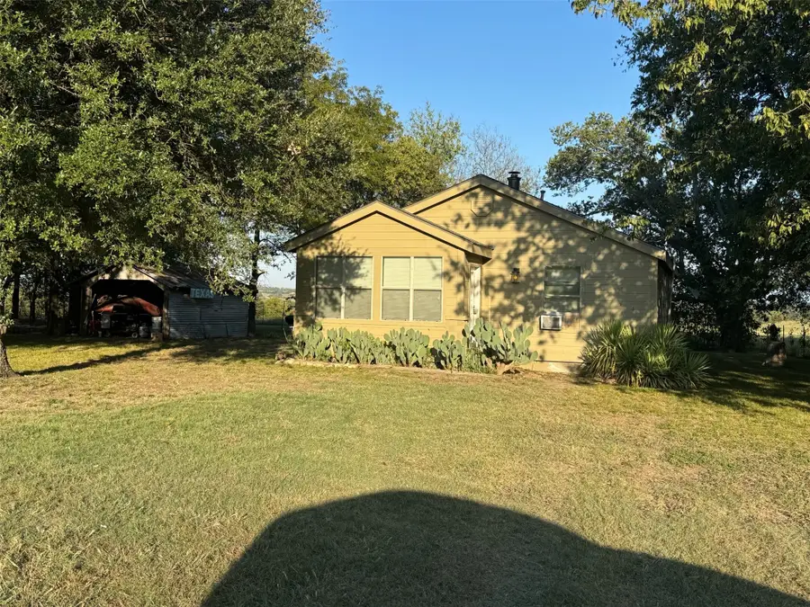 10350 W Clear Creek Road, Sanger, TX 76266 - Image #2