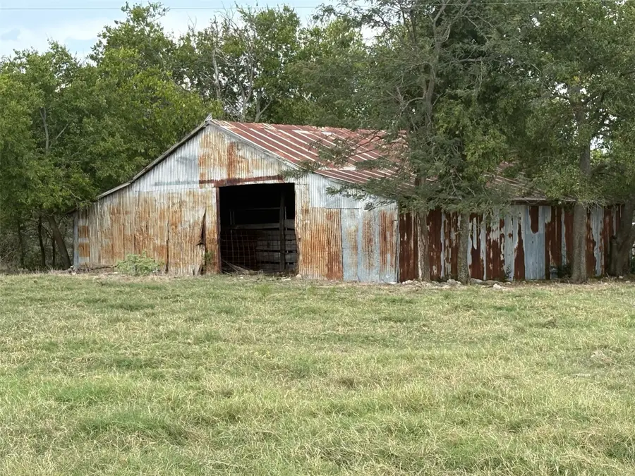 10350 W Clear Creek Road, Sanger, TX 76266 - Image #3