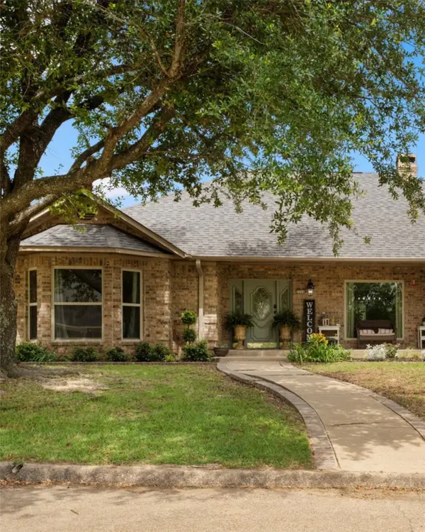 3006 Master Drive, Mt Pleasant, TX 75455