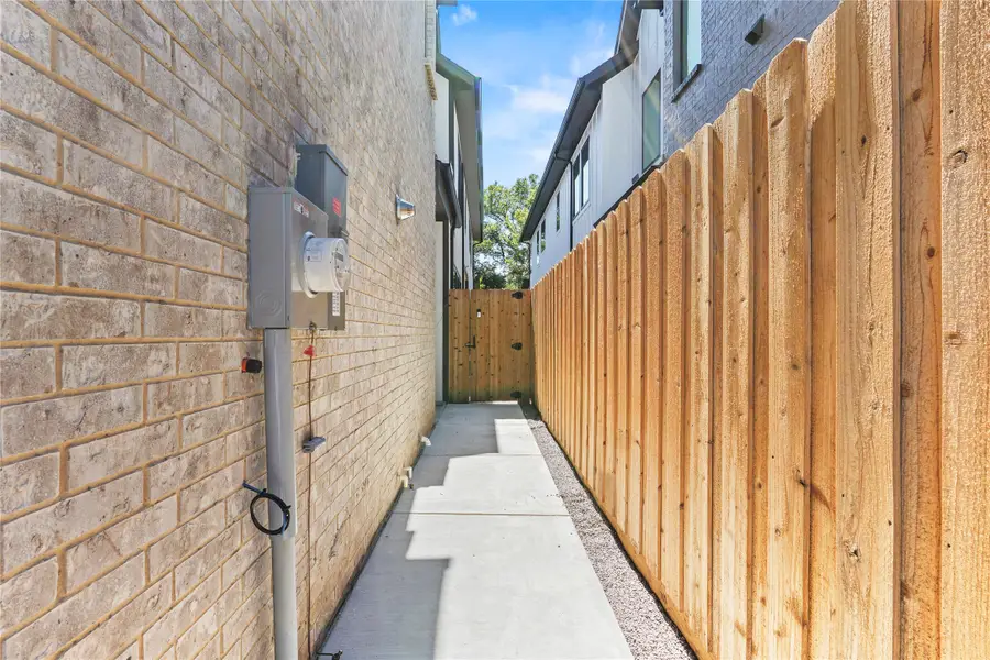 5111 Hohen Avenue, Dallas, TX 75215 - Image #3